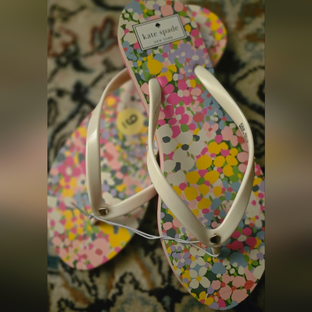 Kate Spade New York Fleur Flip Flops